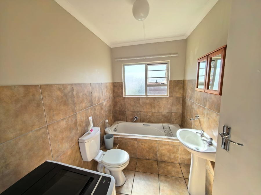 3 Bedroom Property for Sale in Abbotsford Eastern Cape